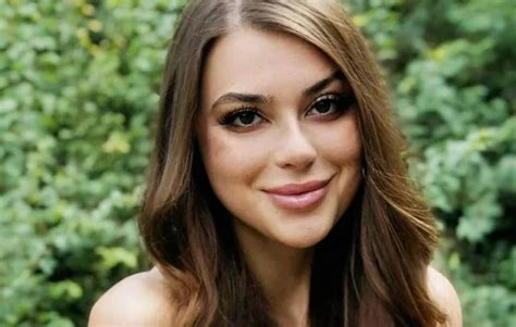 zoe roe age|Zoe Roe Age, Career, Family, Net Worth, Height Bio。